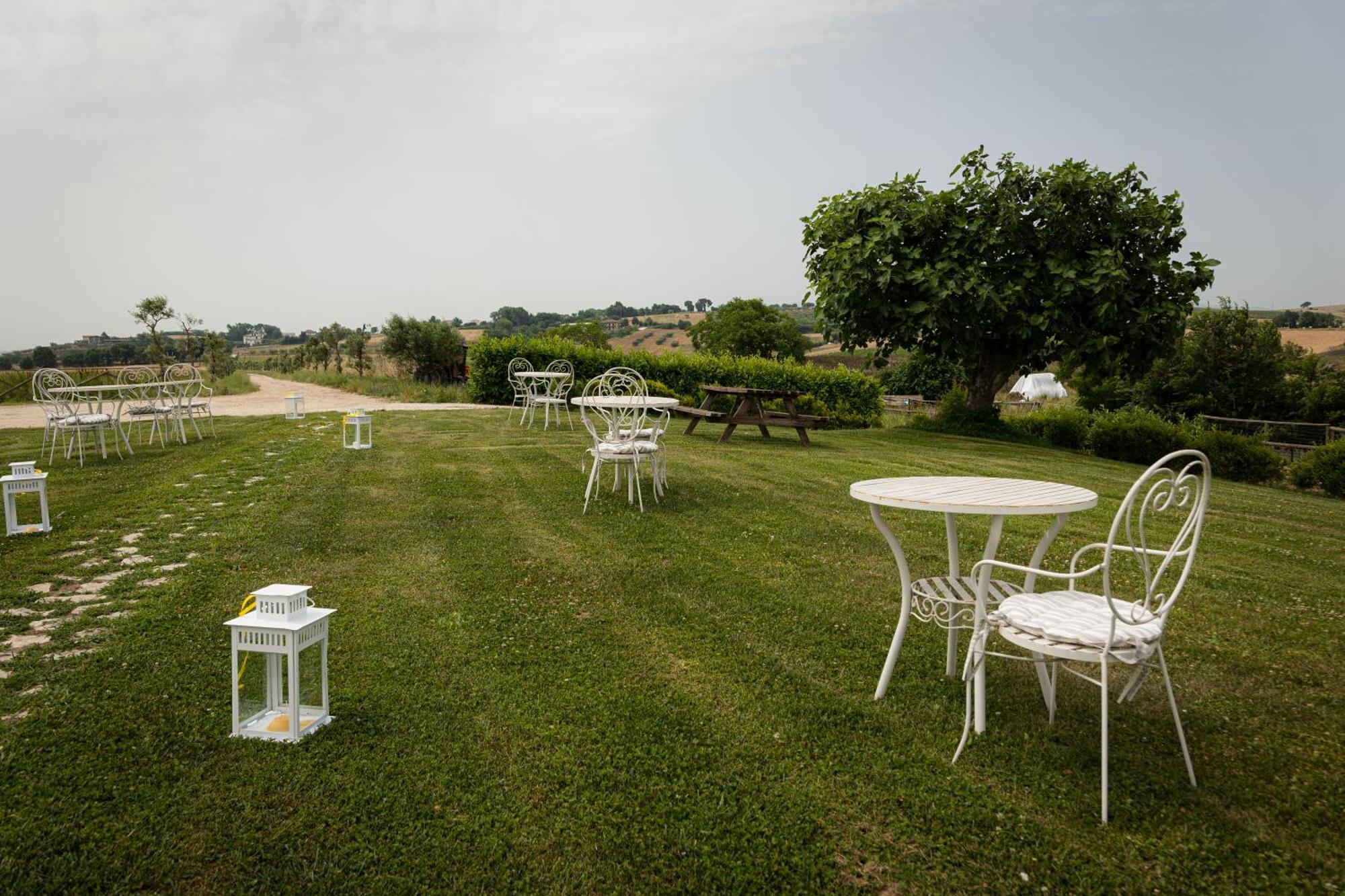 Country Relais La Torretta Baronale Guest House San Giorgio del Sannio Bagian luar foto